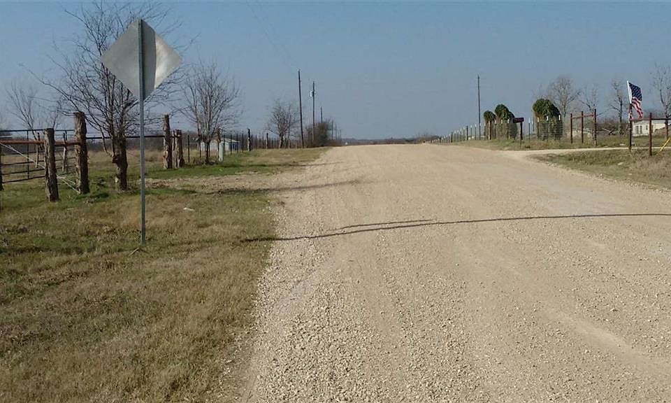 2nd image of 419 Neighbors Corner Rd
