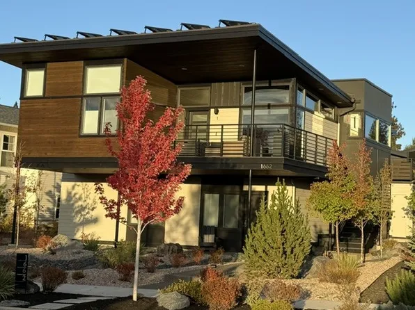 1662 NW Fields St #1, Bend, OR 97703