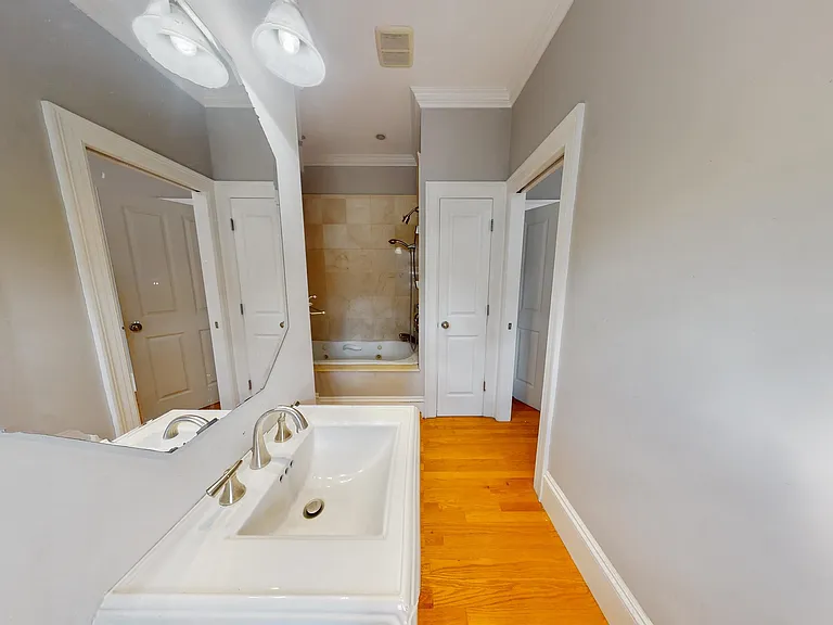32 Ward St #2 — Photo 13