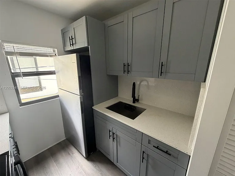 628 SW 21st Ave #1 — Photo 4