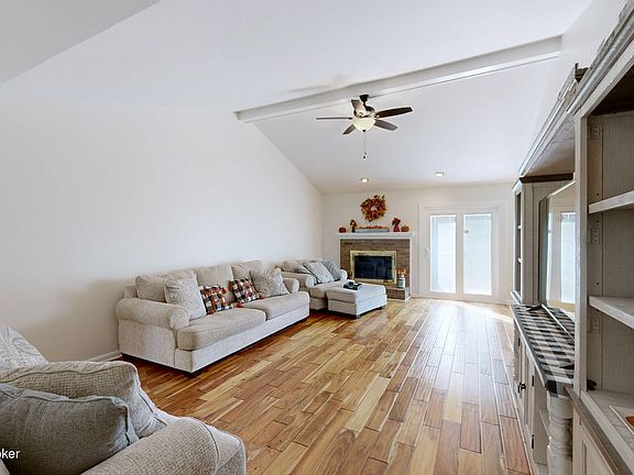 5th image of 191 Oshara Ct