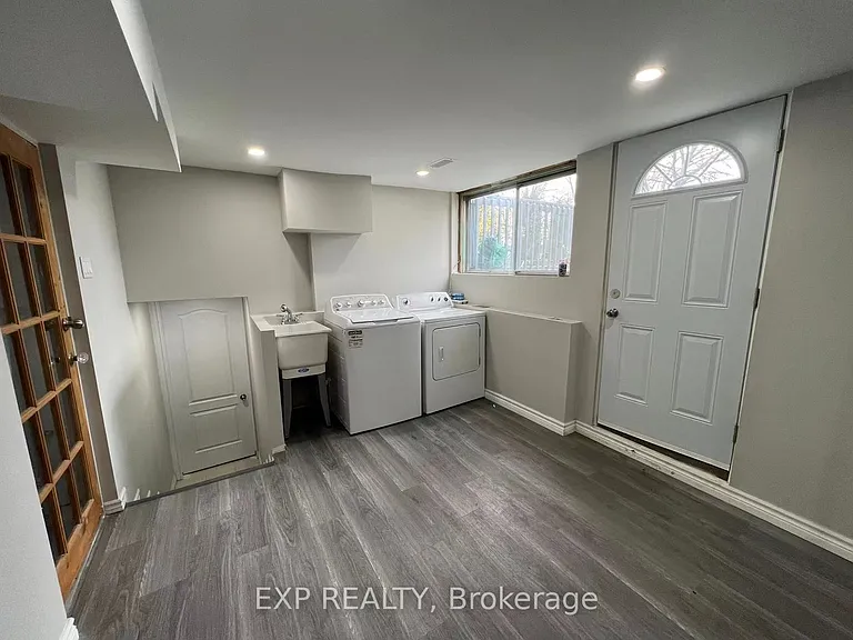 6 Mid Pines Rd #LOWER — Photo 14