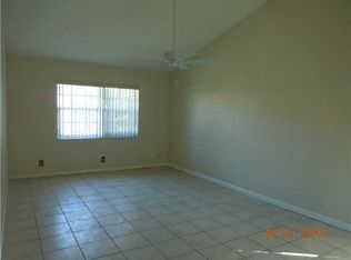 8631 NW 51st St, Lauderhill, FL 33351