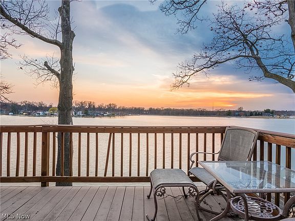 4th image of 3314 Waterside Dr