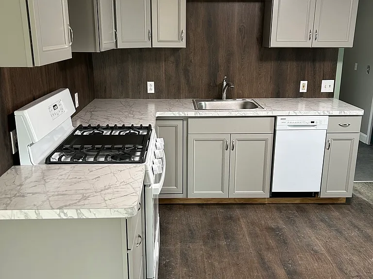 56 Railroad Ave — Photo 12