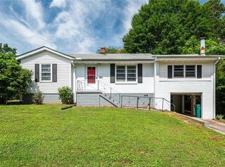 861 McLinden Ave SE, Smyrna, GA 30080