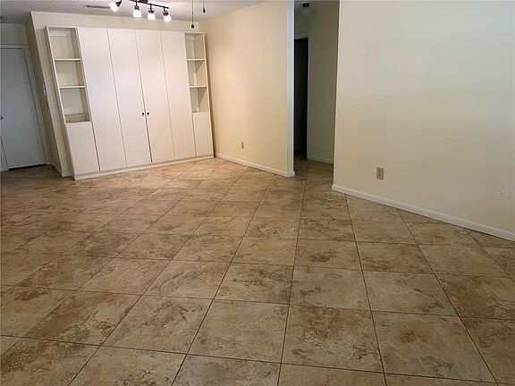 5th image of 9529 SW 85th Ave Unit D