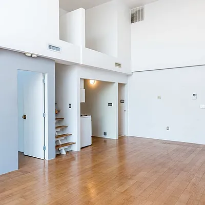 Rented by Nooklyn NYC LLC | media 13