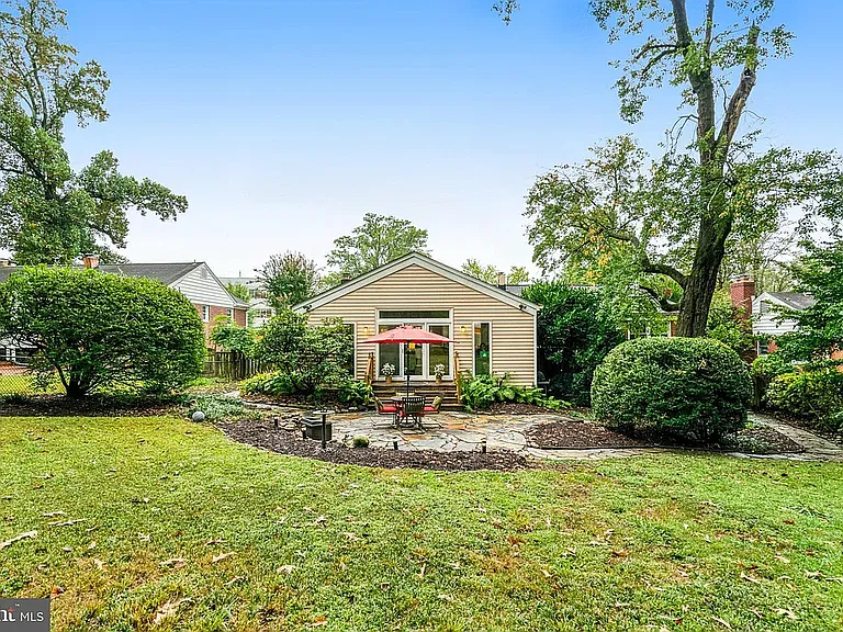5223 Yorktown Blvd — Photo 36