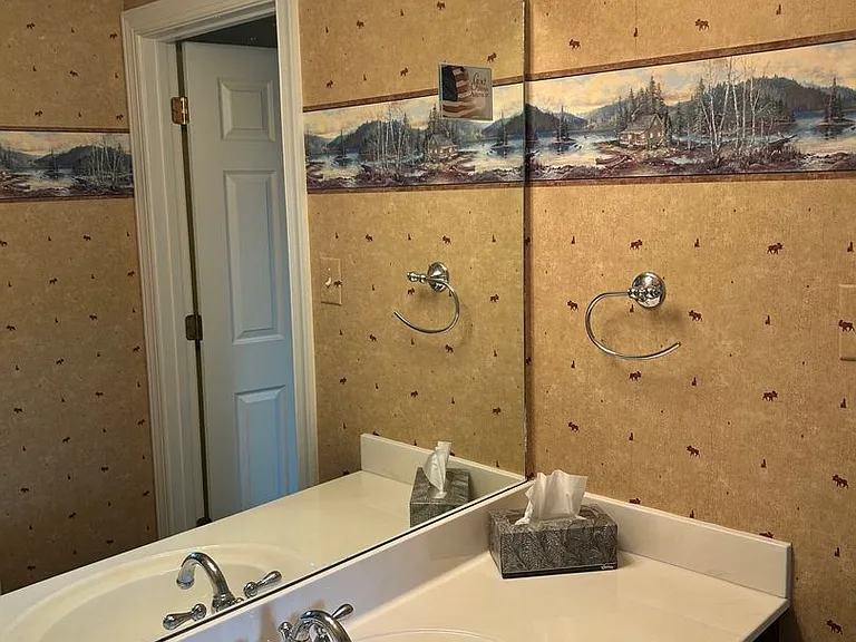4890 Independence Dr #8 — Photo 15