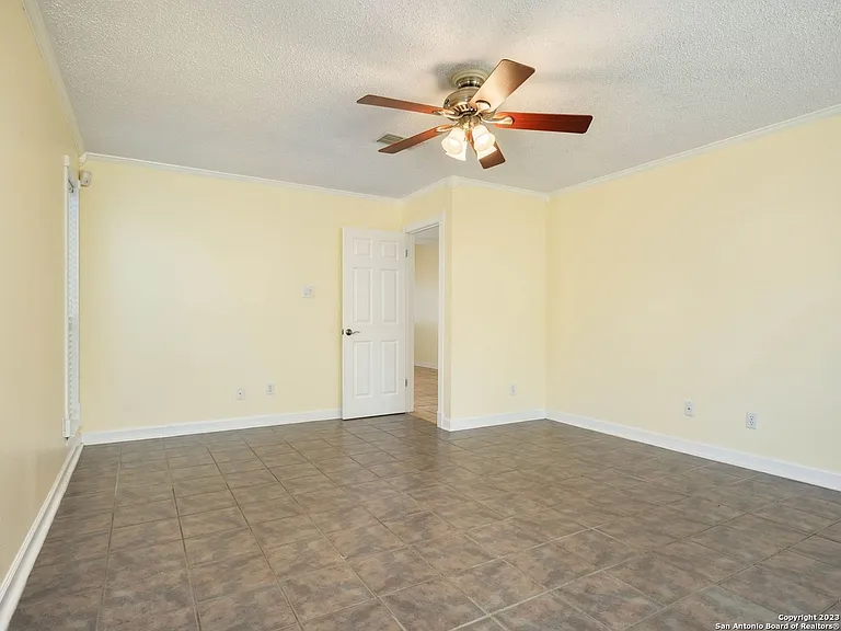 21119 Sierra Crst — Photo 11