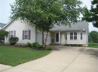 15410 Royal Oak Dr, Middlefield, OH 44062