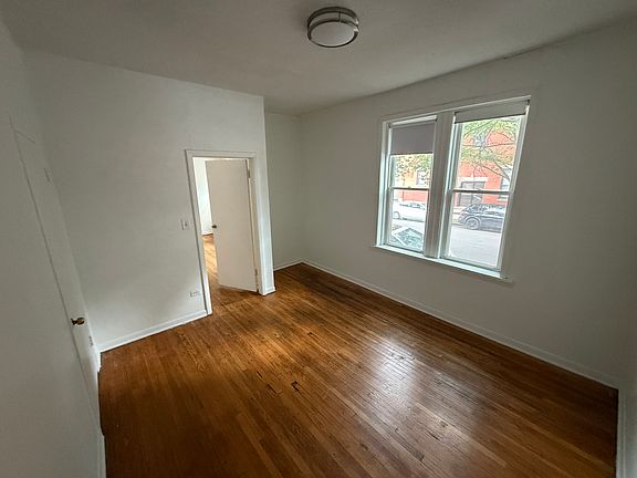 2nd image of 952 N Campbell Ave #1