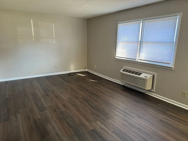 4292 Walnut Rd — Photo 3