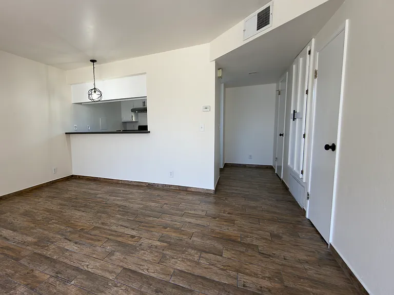 1317 W Cypress Ave #A6 — Photo 6