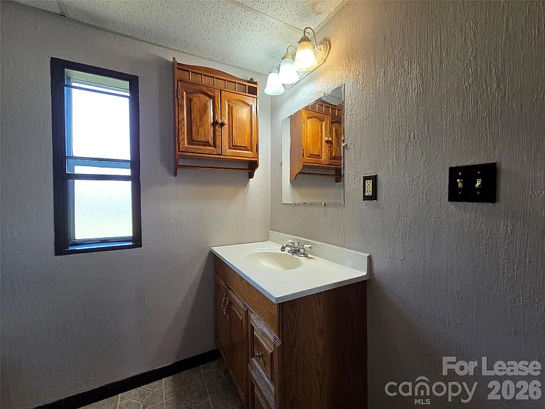 201 Ratchford Farm Rd — Photo 11