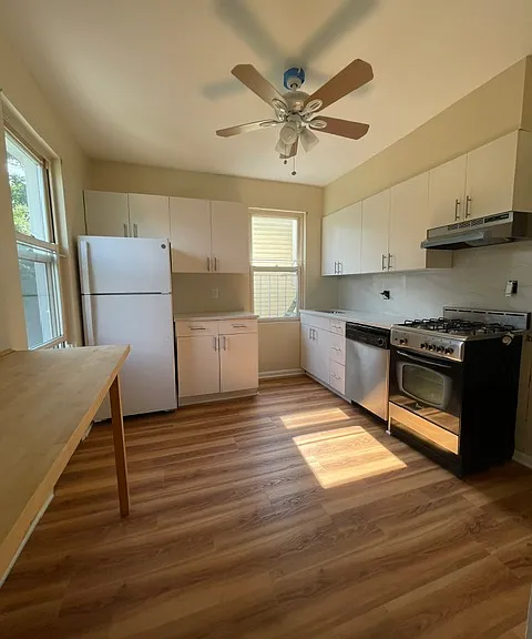 14 Flower St — Photo 4