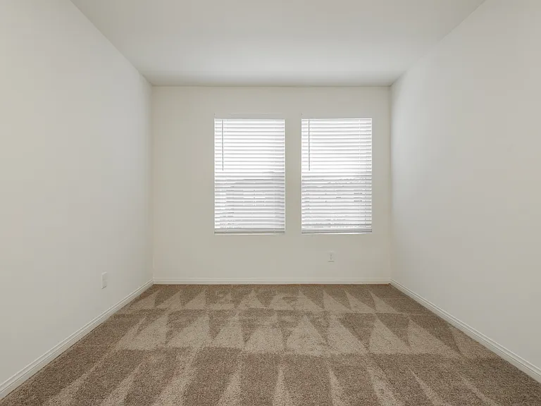 9108 Vesey Ave — Photo 19