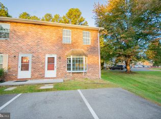 100 Warren Cir, Stephens City, VA 22655