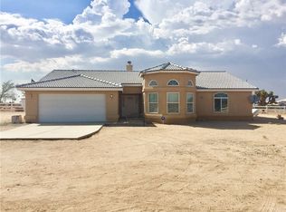 7032 Lindero Rd, Phelan, CA 92371