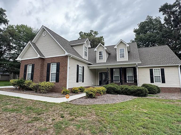 441 Candlewood Dr — Photo 1