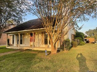 4141 Country Hill Dr, Baton Rouge, LA 70816
