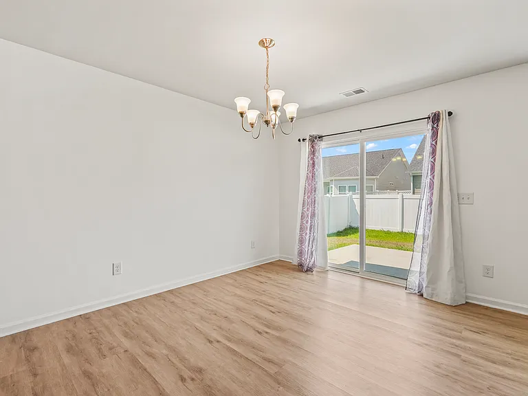 1789 Sapphire Dr — Photo 30
