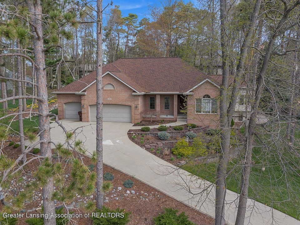1st image of 3935 Norway Pine Dr
