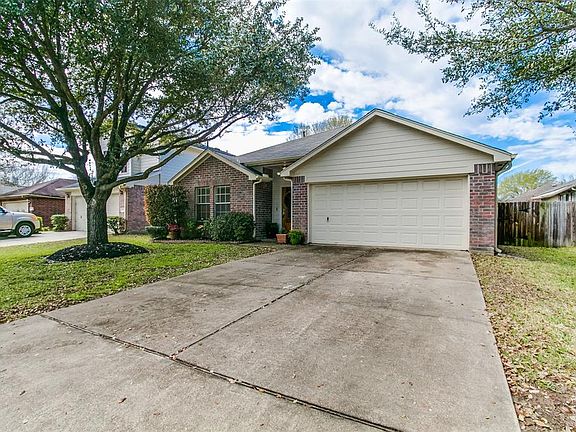 2nd image of 18115 Eganville Cir