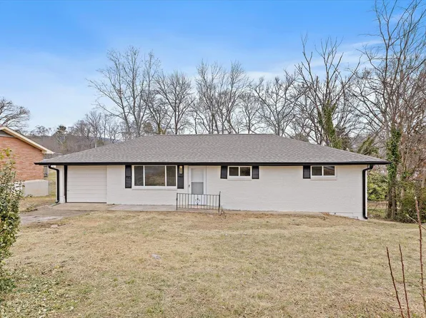 732 Roberta Dr, Rossville, GA 30741