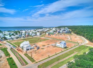 68 Hill St, Eufaula, OK 74432