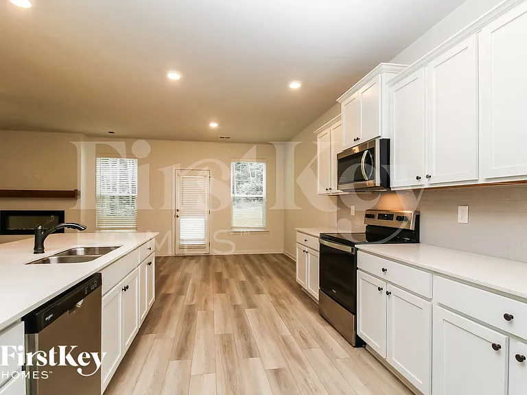 75 Tulip Dr — Photo 8