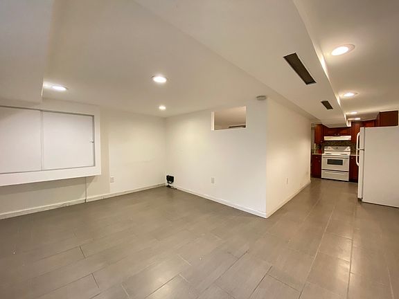 4th image of 20-69 33rd St #1