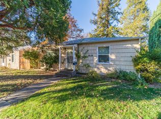 1639 Parker St, Ashland, OR 97520
