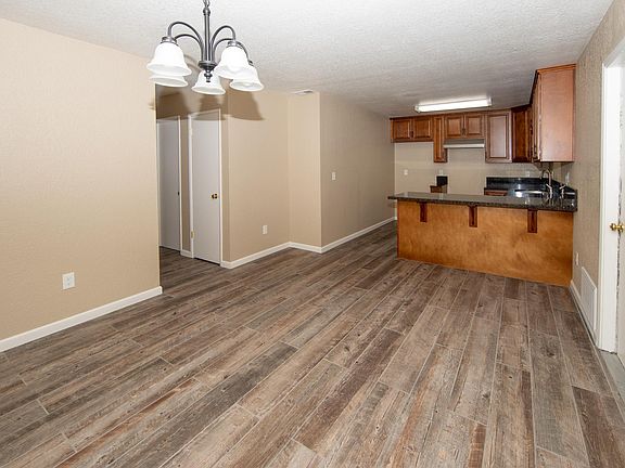5th image of 5943 Brush Creek Dr
