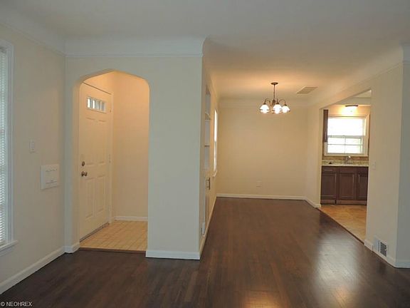 2nd image of 1003 Glenside Ave