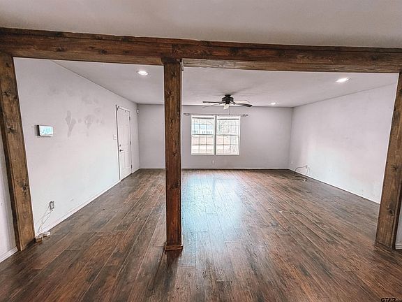 4th image of 416 & 412 Lafayette St