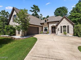 200 W Armistead Dr, Brandon, MS 39042