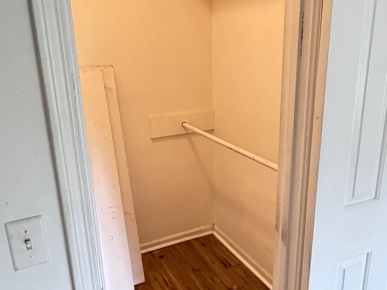117 Whitby Ct — Photo 16