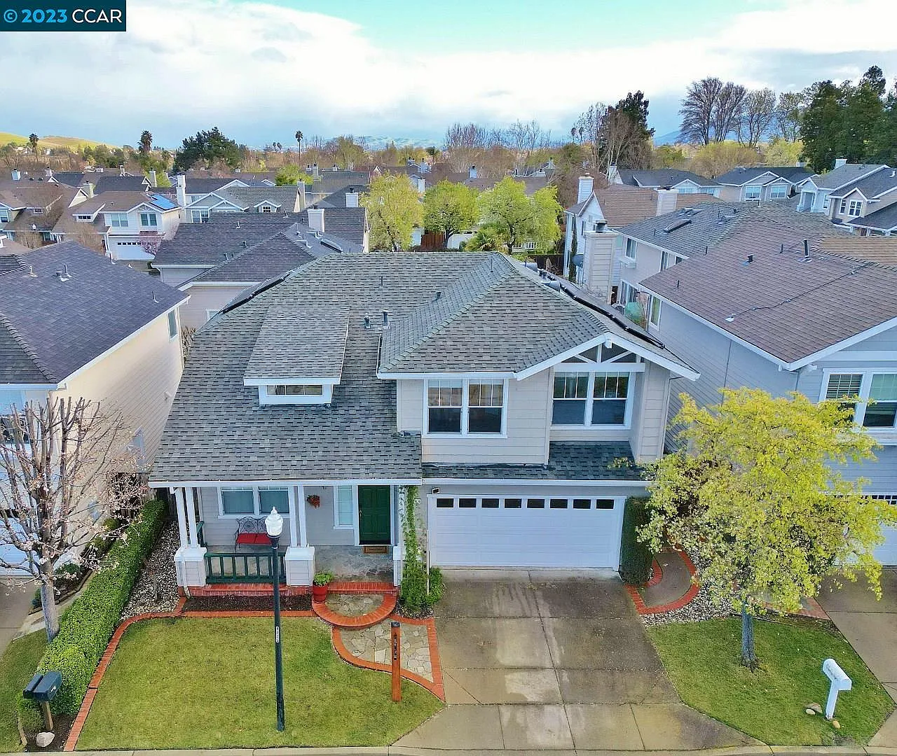 4 Mahogany Ln photo 1
