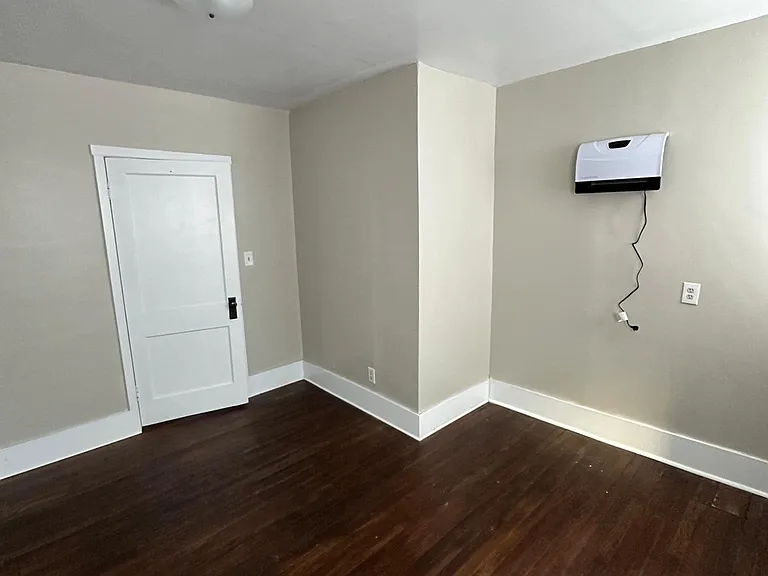 101 E Benton St #302 — Photo 15