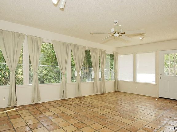 5th image of 2817 Stonewall Ct