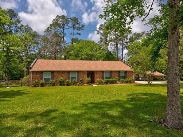 31034 Shannon Dr, Lacombe, LA 70445