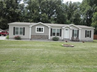 306 S Cleveland St, Royalton, IL 62983