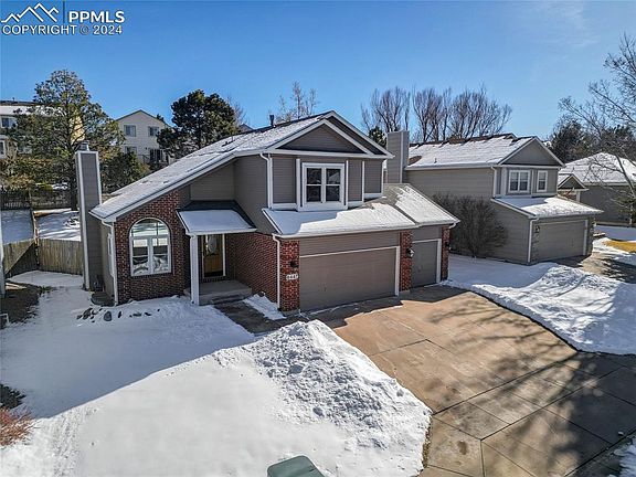 2nd image of 6447 Gemfield Dr