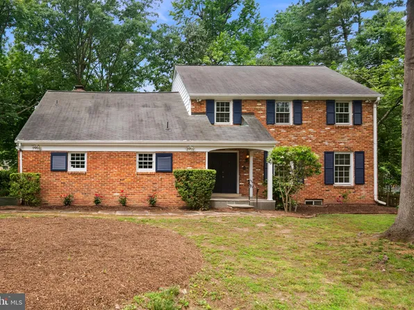 9330 Boothe St, Alexandria, VA 22309