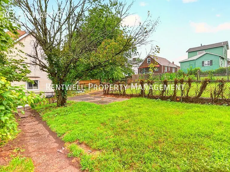 2503 Stewart St — Photo 25
