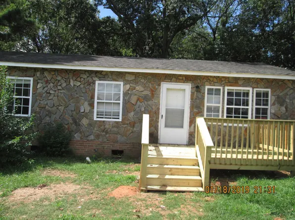 113 Peachwood St, Moore, SC 29369