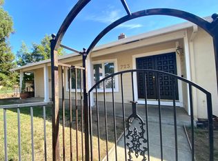 723 Brookside Dr, Vacaville, CA 95688