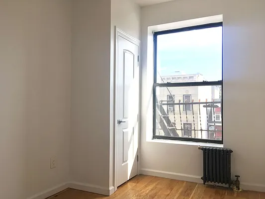 Rented by Premier Metro Realty Corp | media 17